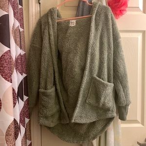 Cozy and warm sweater perfect for fall weather